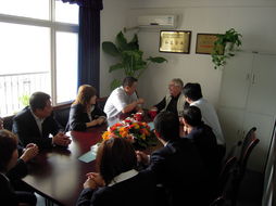 武漢新東物業(yè)管理 一站式專業(yè)服務(wù)，構(gòu)建和諧美好社區(qū)